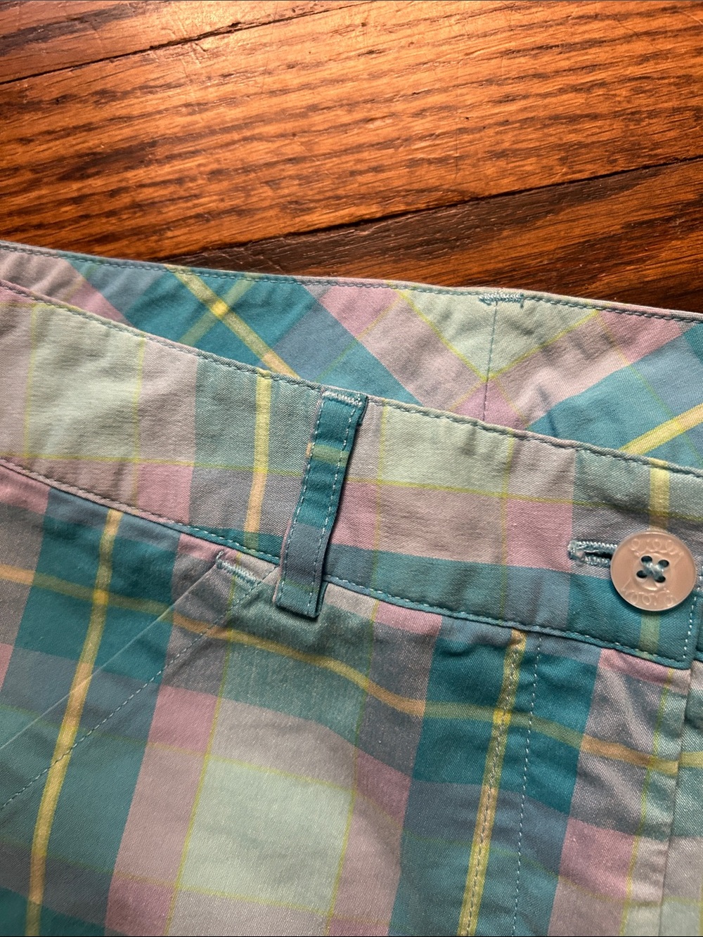 Lilly Pulitzer Pastel Plaid Women’s Bermuda Shorts - Aqua, Pink, Yellow Size 2P - Picture 9 of 16